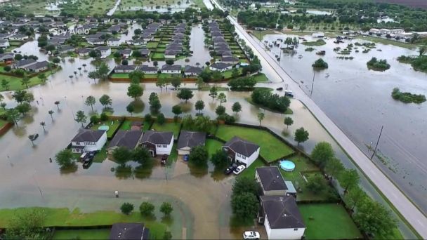 Video Houston neighborhoods go underwater overnight - ABC News