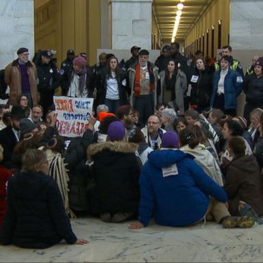 VIDEO: Democrats threaten government shutdown if Dreamers are not protected