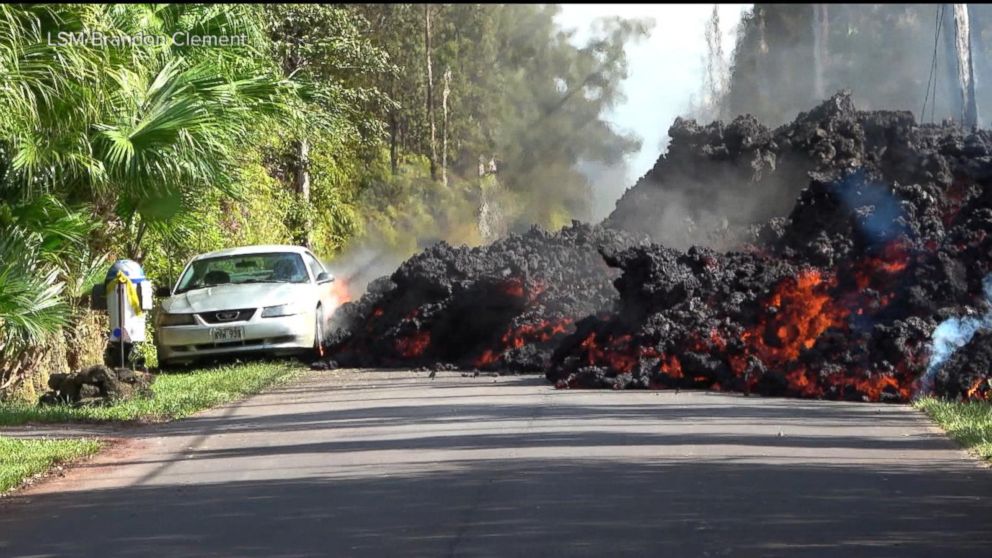 Video Hawaii rocked by eruptions and more than 1,000 earthquakes ABC News