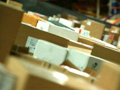 WATCH: Major retailers kicking off big Black Friday sales