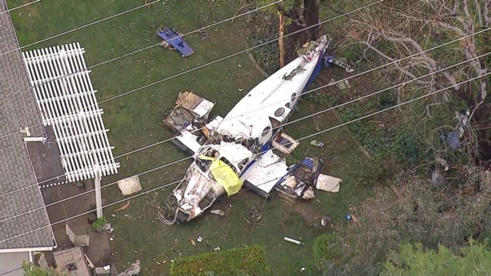 Video 5 killed when small plane crashes into California home - ABC News