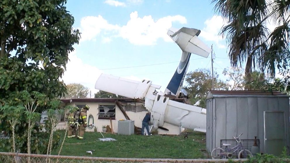 Video 911 Call Captures Moments After Plane Crashes Into Florida House ABC News