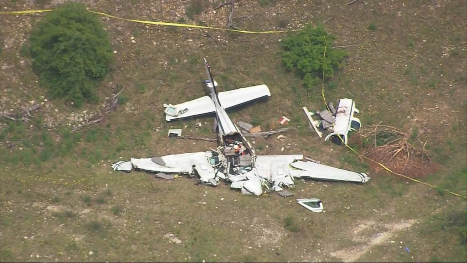 6 people killed in plane crash outside Houston Good Morning America