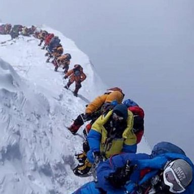 VIDEO: Lawyer becomes second American to die on Mount Everest this week 