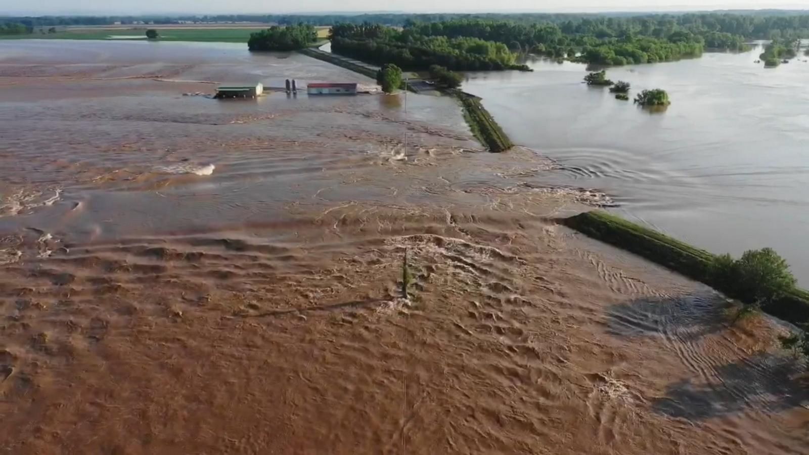 Emergency evacuations due to flooding in Arkansas Good Morning America