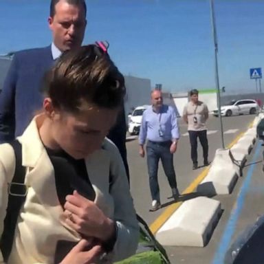 VIDEO: Amanda Knox returns to Italy for first time since 2015 acquittal