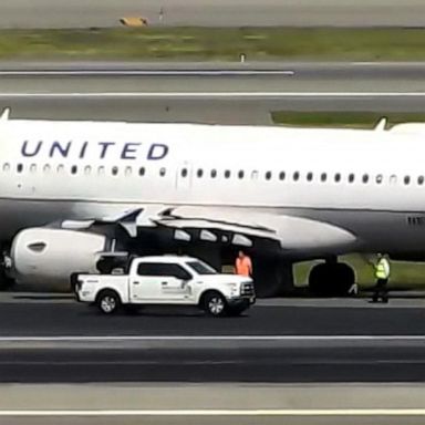 VIDEO: A United Airlines flight made an emergency landing in Newark Airport 