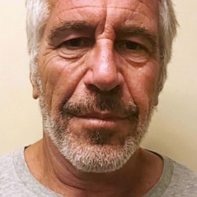 VIDEO: Jeffrey Epstein signed his will 2 days before his suicide: Sources