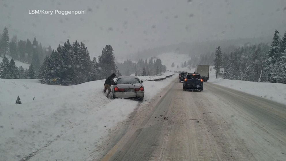 video-dangerous-weather-heading-towards-both-coasts-abc-news