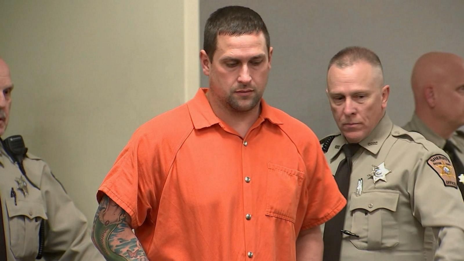 Paramedic accused of poisoning wife with eye drops and killing her ...