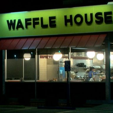 VIDEO: Group surprises Waffle House server with $800 tip for holidays