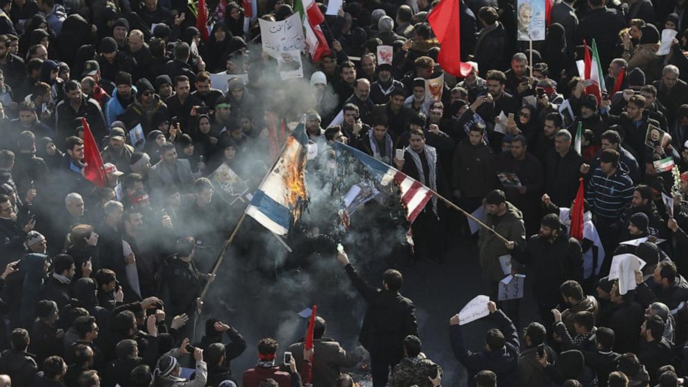 Crowds In Iran Mourn Death Of Iranian General Call For Revenge