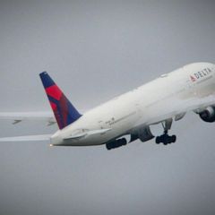Midair scare on a Delta flight from Las Vegas to Paris