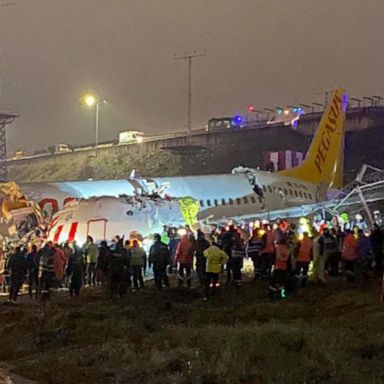 VIDEO: Plane rolls down embankment and breaks into pieces 