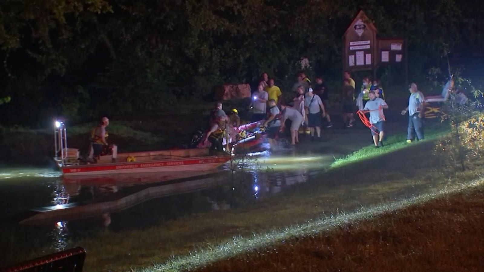 2 Desperate High Water Rescues - Good Morning America