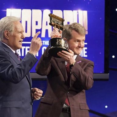 VIDEO: Alex Trebek returns to new season of ‘Jeopardy!’ while battling cancer 