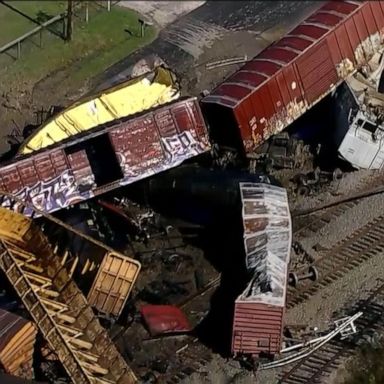 VIDEO: Major train derailment forces evacuations in Texas