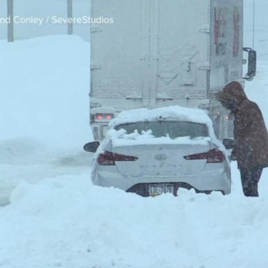 VIDEO: Dangerous winter storm hammers Northeast