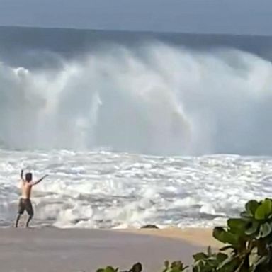 VIDEO: Woman saved in dramatic Hawaiian beach rescue