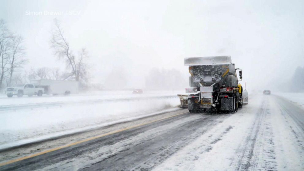 Video Midwest, East Coast prepare for winter storms - ABC News
