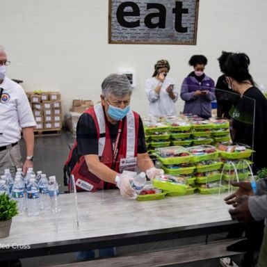 VIDEO: Volunteers answer the call in Texas