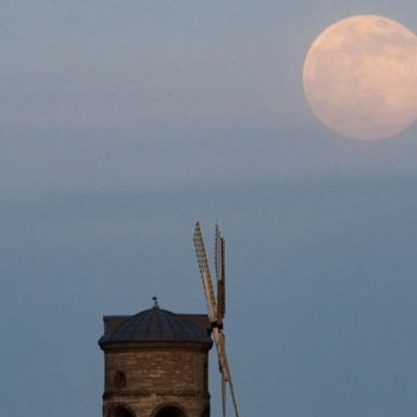 VIDEO: Pink supermoon will appear Monday night