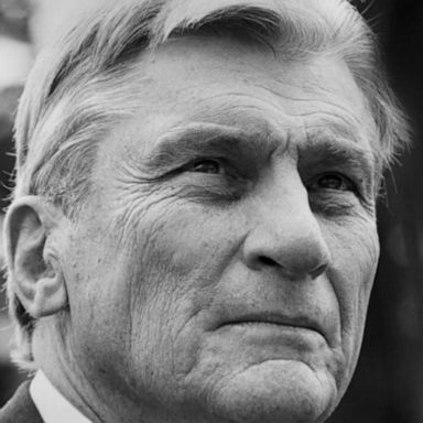 VIDEO: Former Republican Sen. John Warner dead at 94