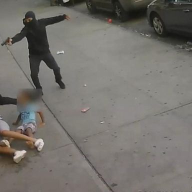 VIDEO: 2 children escape Bronx shooting 