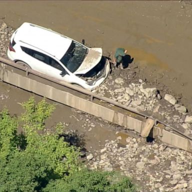 VIDEO: Mudslide traps more than 100 people in cars