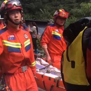 VIDEO: 2 killed, 12 missing after mudslide in China