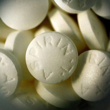 VIDEO: Experts say healthy adults shouldn't use daily aspirin to prevent heart attacks