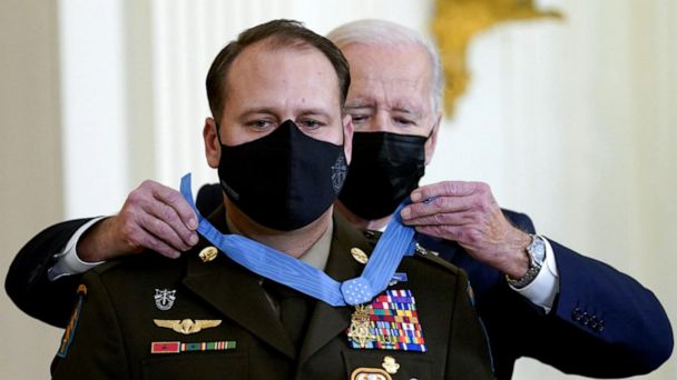 Video Emotional Medal Of Honor Ceremony Takes Place At White House ...