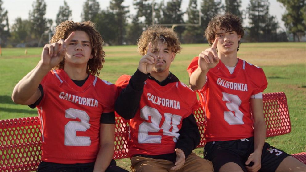 Deaf football players, who rose to stardom in California, get front-row  seat to Super Bowl – 101 ESPN