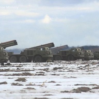 VIDEO: Threat of Russian invasion of Ukraine intensifies