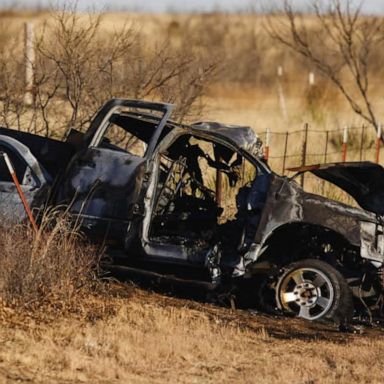 VIDEO: 9 killed, 2 injured in deadly collision on Texas highway