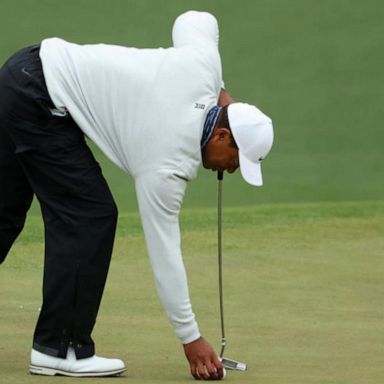 VIDEO: Tiger Woods cools off