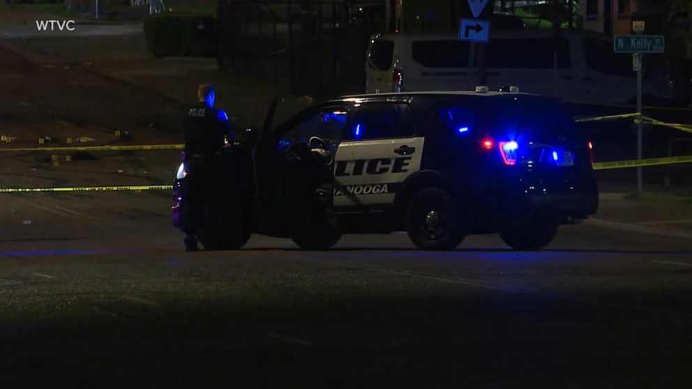 Video Police seek suspects in Philadelphia shooting - ABC News
