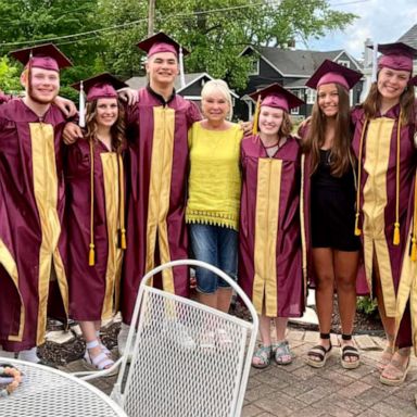 VIDEO: Students honor retired kindergarten teacher 