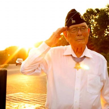 VIDEO: Last living WWII Medal of Honor recipient dies 