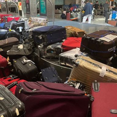 VIDEO: Delta Airlines delivers lost luggage