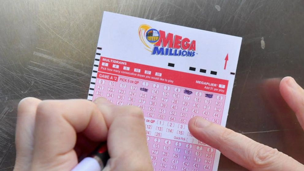 Video Mega Million winning ticket bought in Illinois - ABC News