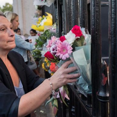 VIDEO: UK mourns their beloved queen 