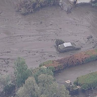 VIDEO: Torrential rain unleashes mudslides in California 