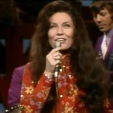 VIDEO: Remembering Loretta Lynn, trailblazing country music star dies at 90 