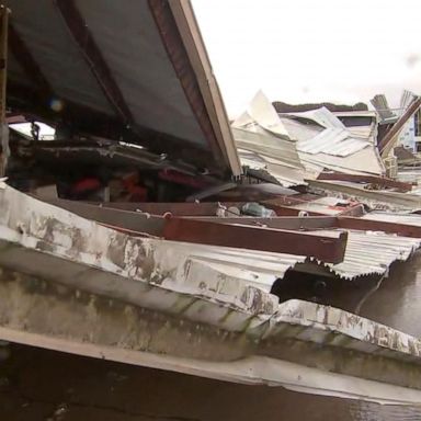 VIDEO: Tornado strikes Texas town