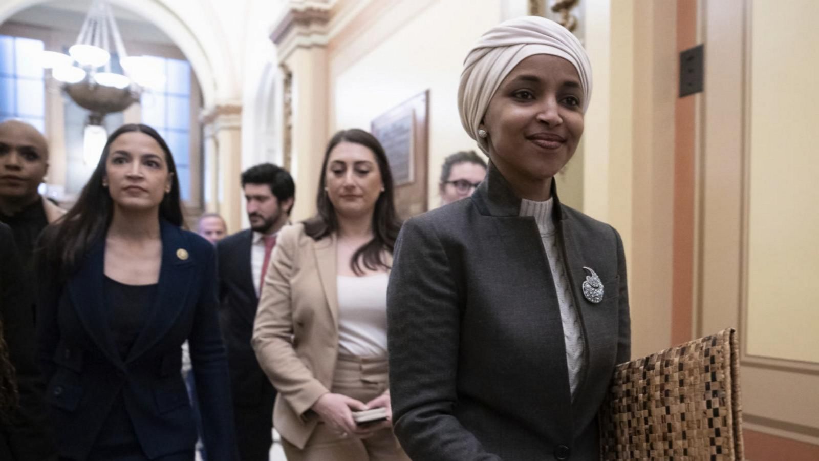 House Gop Vote To Kick Rep Ilhan Omar Off Foreign Affairs Committee Good Morning America 