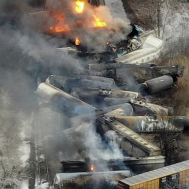 VIDEO: Train derails, sparks fire in Ohio