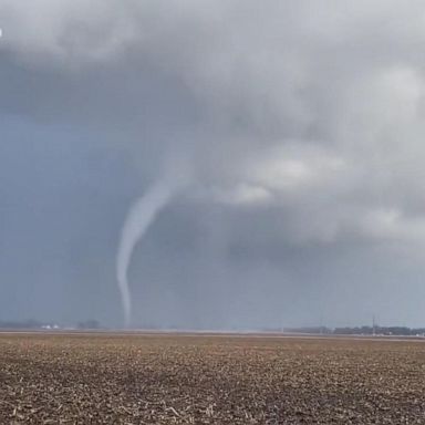 VIDEO: Massive winter storm spawns tornadoes in Kansas, Oklahoma