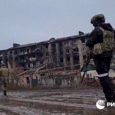 VIDEO: Battle in Ukraine for Bakhmut intensifies