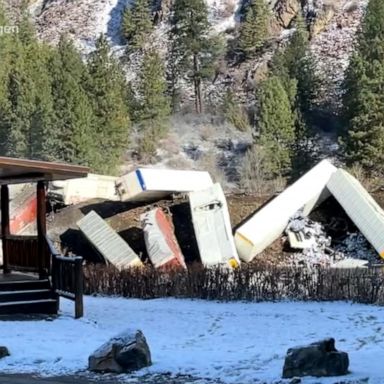 VIDEO: Montana train derailment